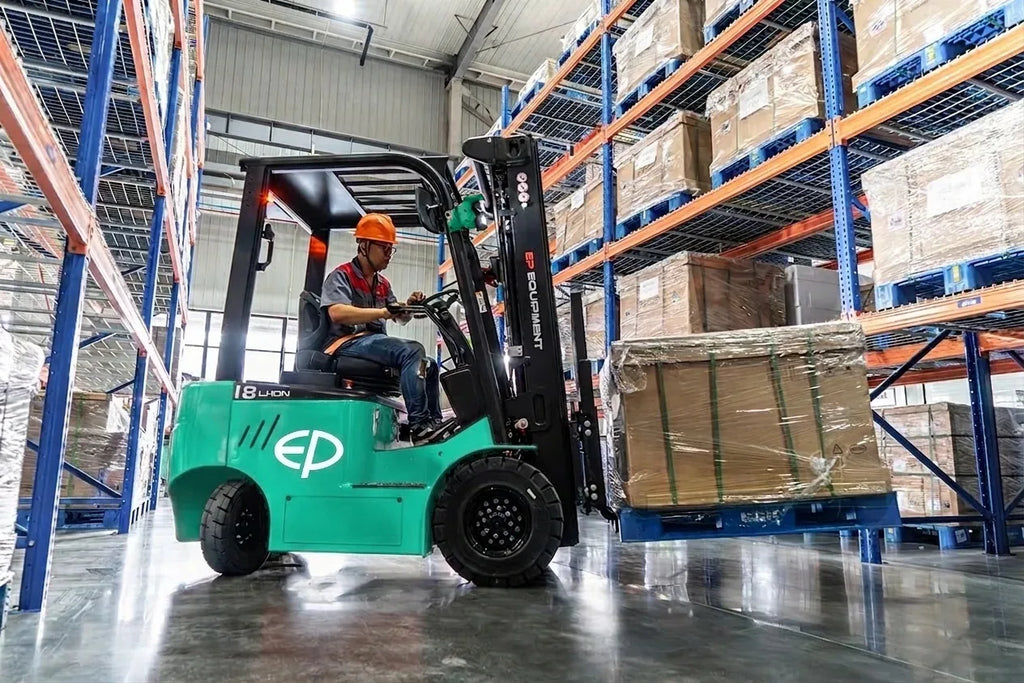 EP EFL183 – 1800 kg – elektrisk gaffeltruck lager (5 av 6)