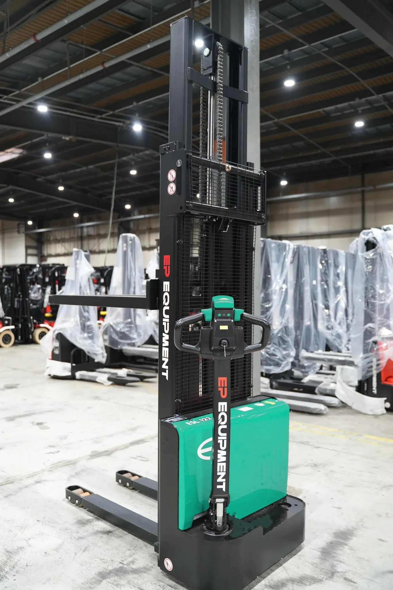 EP EST122 – 1200 kg – pallestabler lager (5 av 9)