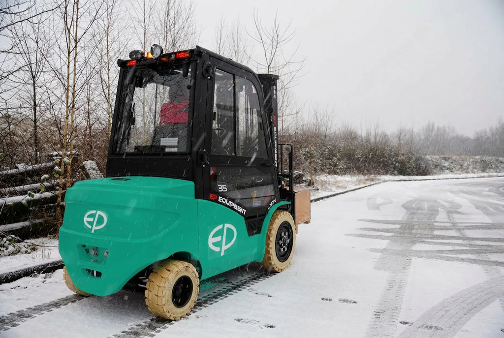 EP EFL253 – 2500 kg – elektrisk gaffeltruck vinter (9 av 13)